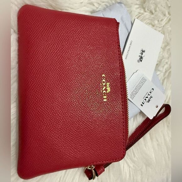 COACH Berry Coral Corner Zip Wristlet NWT Leather Clutch with Strap - Picture 8 of 17